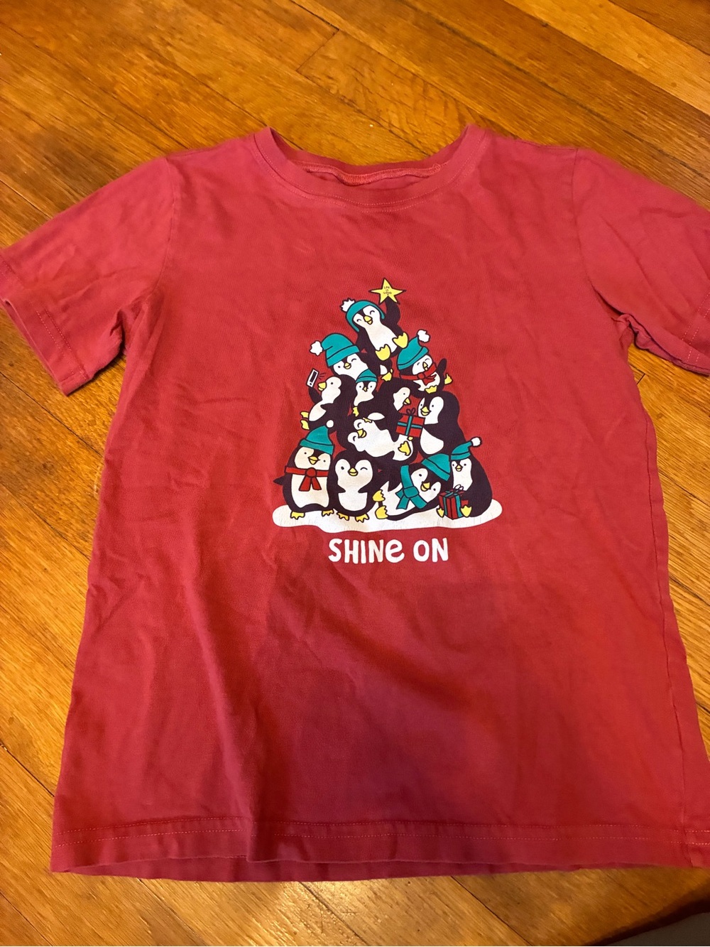Life Is Good kids ' 'Shine On' Penguin Graphic Tee - Red